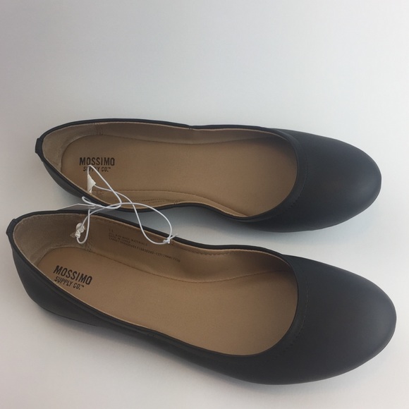 3/$25 Mossimo women’s slip-on flat shoe black - Picture 5 of 5